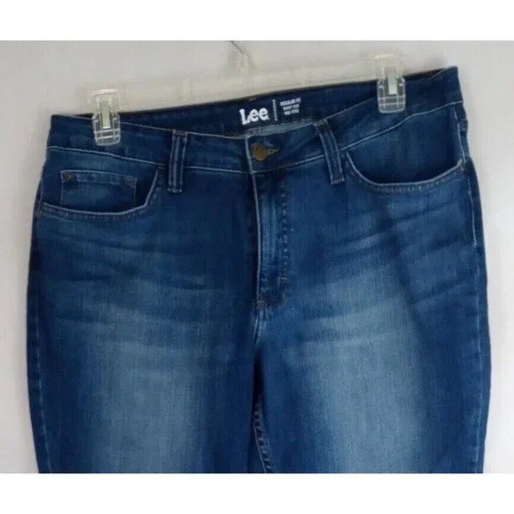 NWT Lee Regular Fit Bootcut Whiskered Distressed Jeans Size 16P - Picture 4 of 10